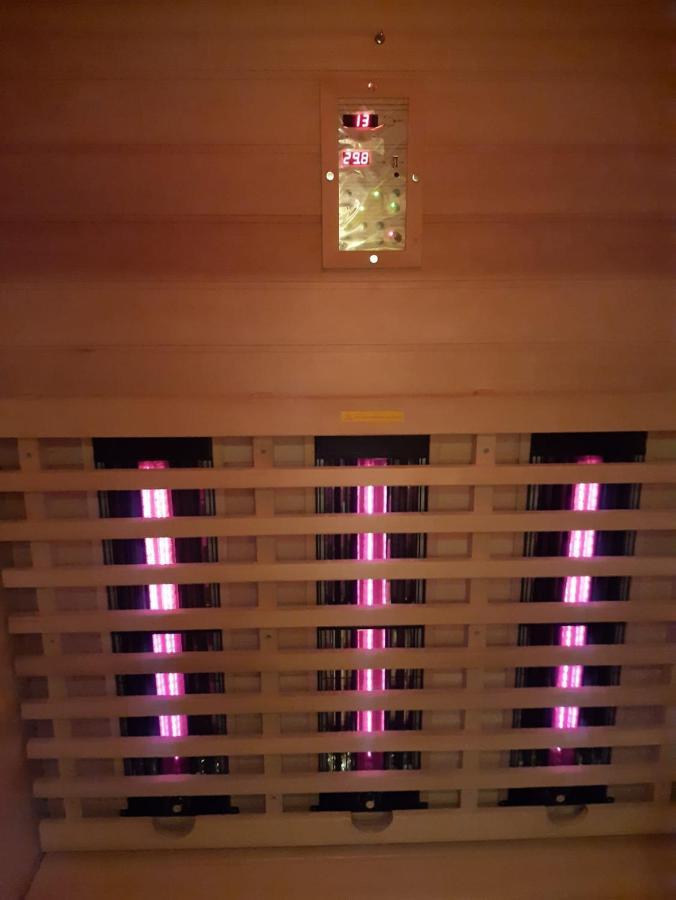 B&B Droom In De Polder -De Salon- Luxe Appartement Met Prive-Sauna アルネマイデン エクステリア 写真